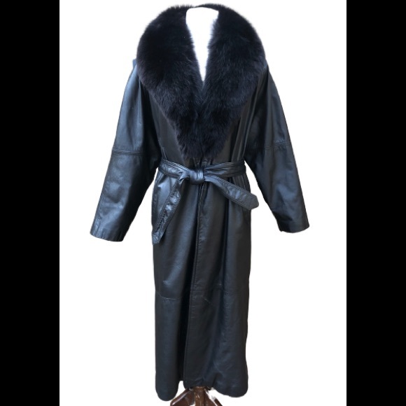 Boutique Jackets & Blazers - ⚡️CLEARANCE⚡️Boutique Leather and Faux Fur Coat